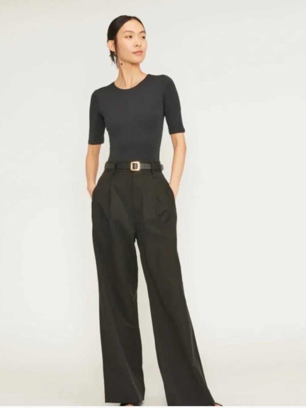 Everlane The Short-Sleeve Crew Neck Bodysuit - size XS